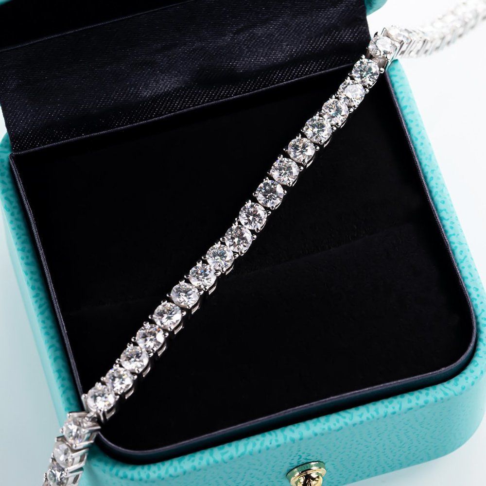 Certified 10.8ct. t.w. Moissanite Diamond Tennis Net Bracelet NEW - Picture 5 of 11